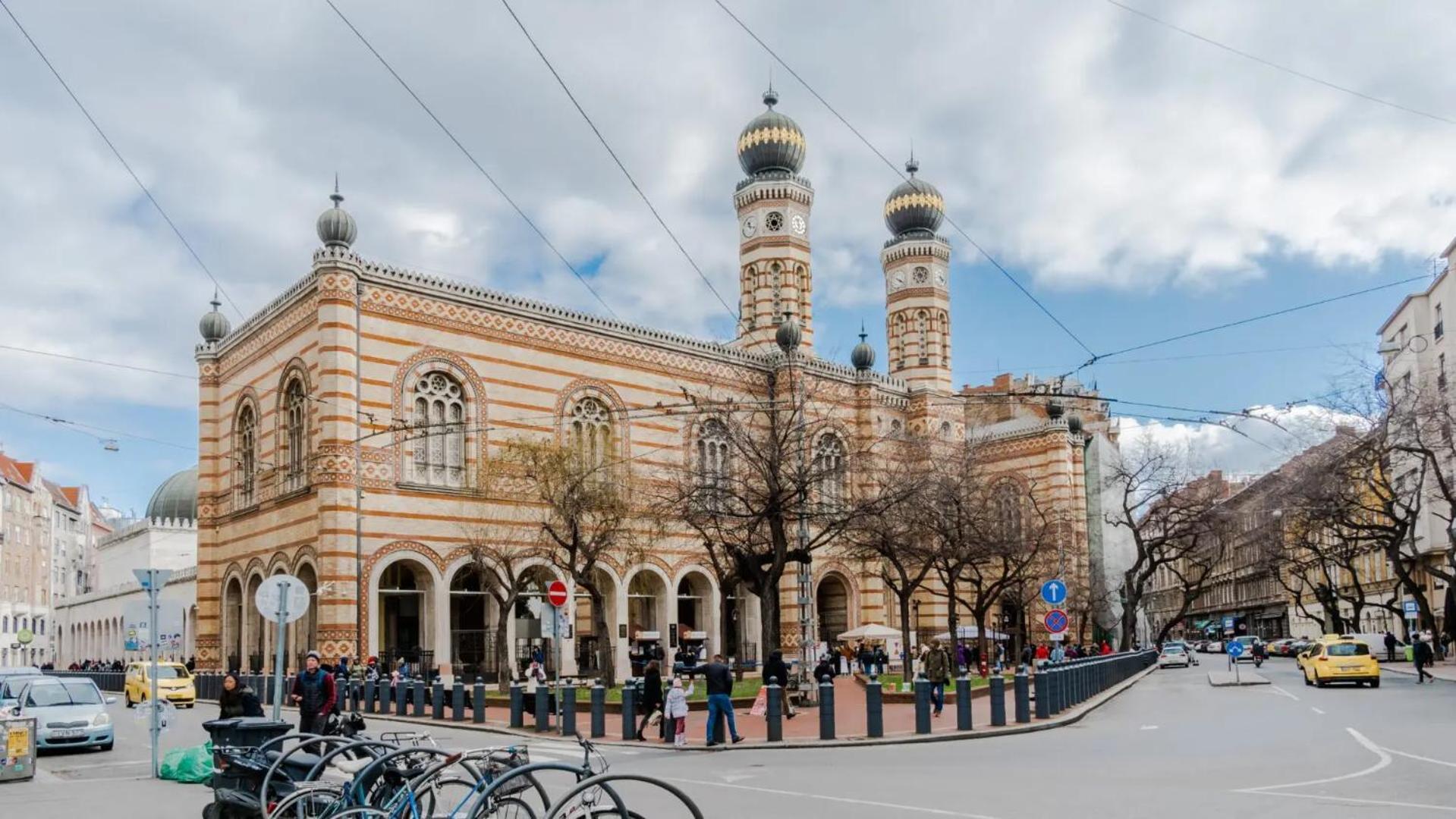Budapest Hidden Gem At Center Next To Gozsdu Garden And Synagogue Dış mekan fotoğraf